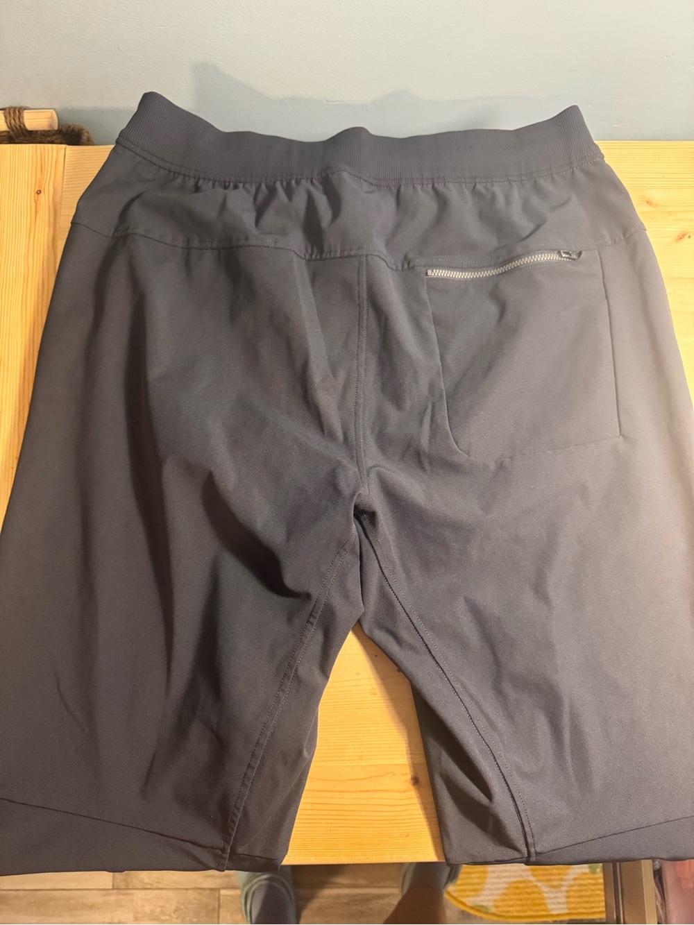 lululemon athletica Men's Charcoal Jogger Sweatpants